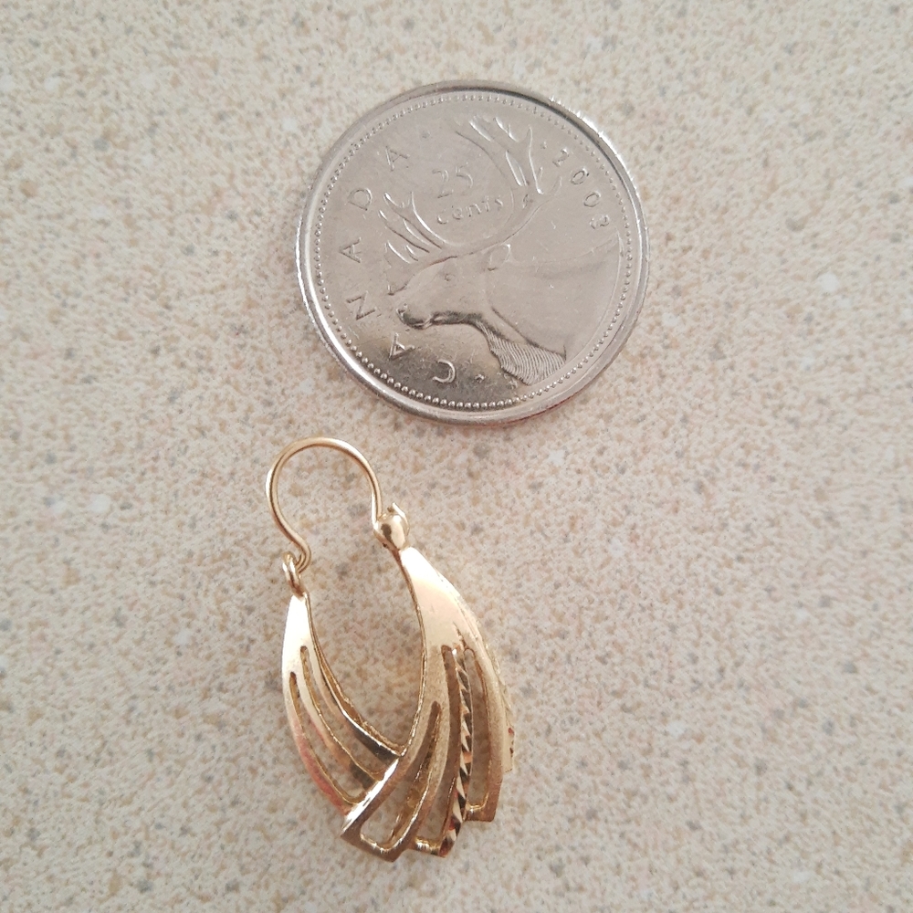 Solid gold hoop earrings - Picture 2 of 2